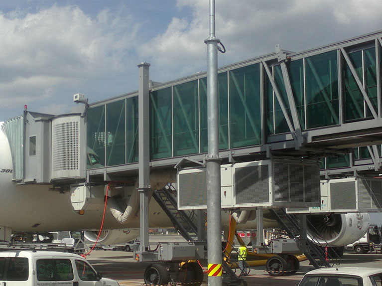 Passenger boarding bridge Passenger boarding bridge