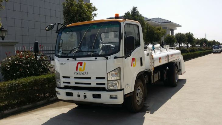 Lavatory Water Service Trucks