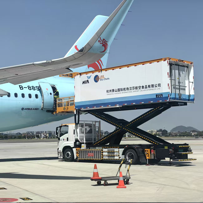 Electric Airport Catering Truck