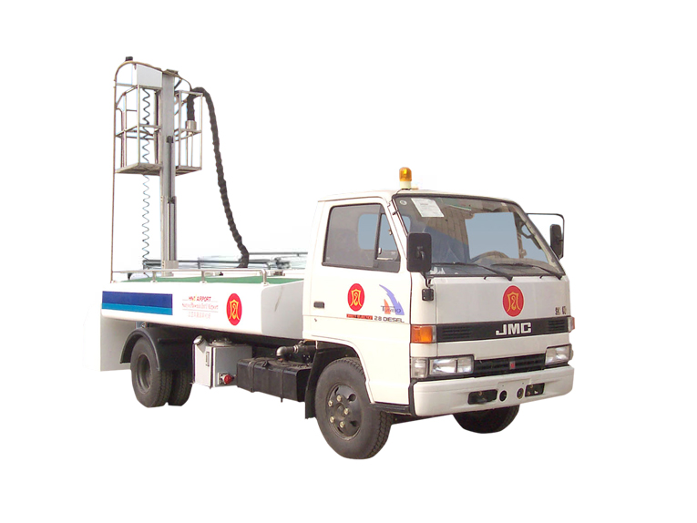aircraft sewage truck