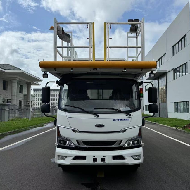 Aircraft Garbage Vehicle