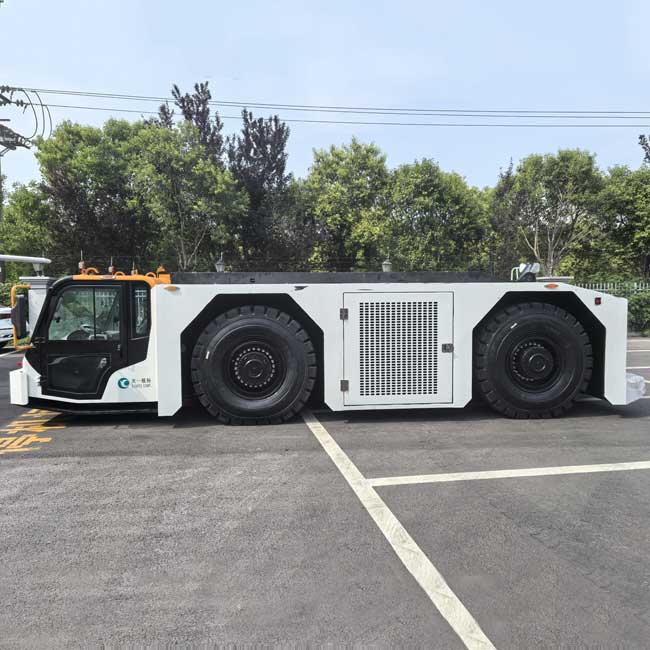 Aircraft Tow Tractor