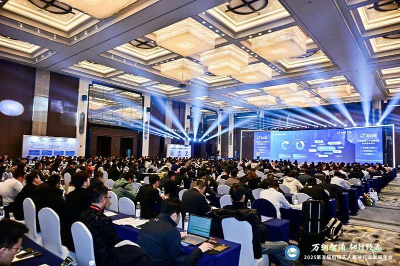 5G vehicle-road coordination, high-precision positioning, and cloud management and control