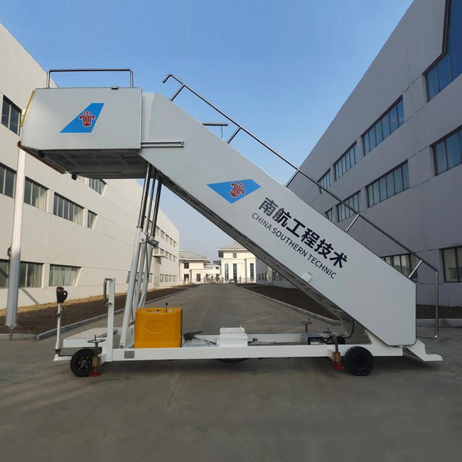 Towable Aircraft Passenger Steps