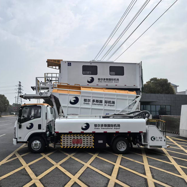 Electric Aircraft Garbage Truck