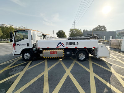 Aircraft sewage truck (electric) configuration 7