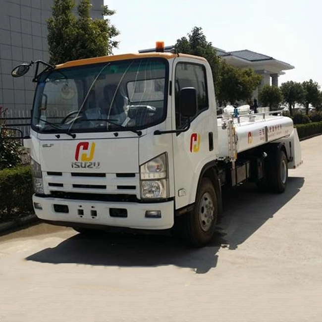 Diesel Lavatory Service Truck