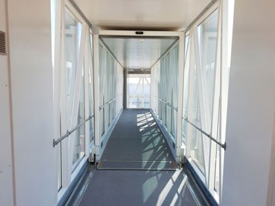 Passager Boarding Bridge Telescope Tunnel