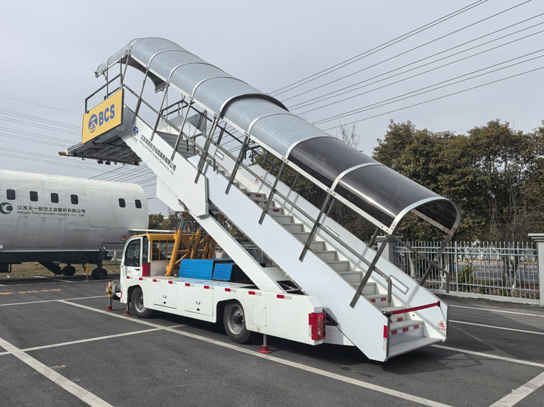 Electric Passenger boarding Ladder