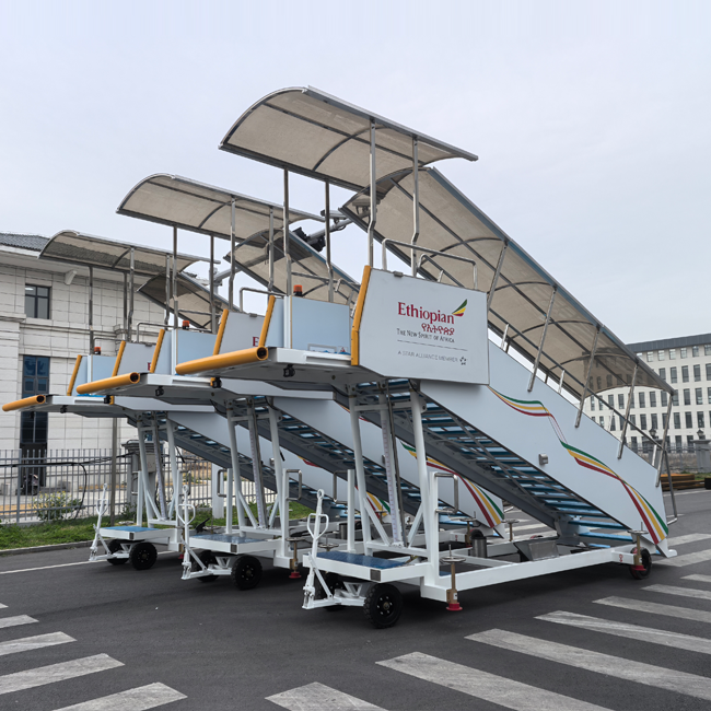 Towable Passenger Stairs Truck