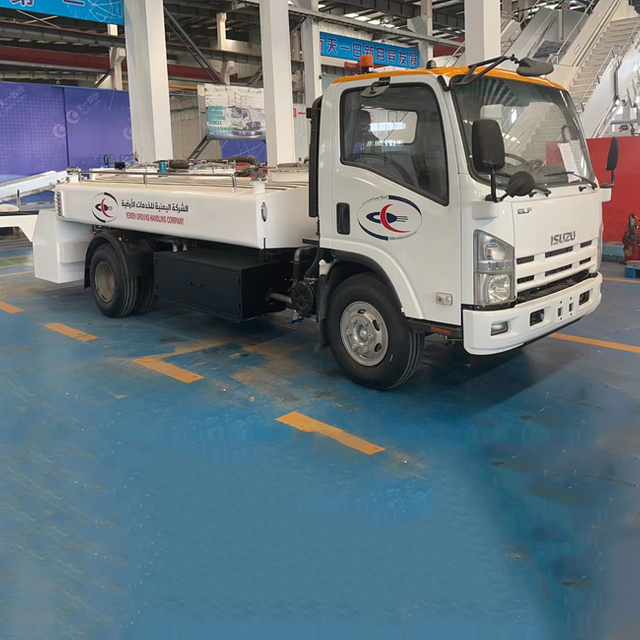 Aircraft WC Toilet Lavatory Service Truck