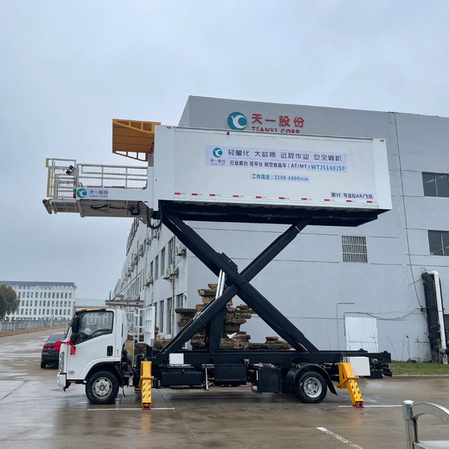 Diesel Airport Catering truck