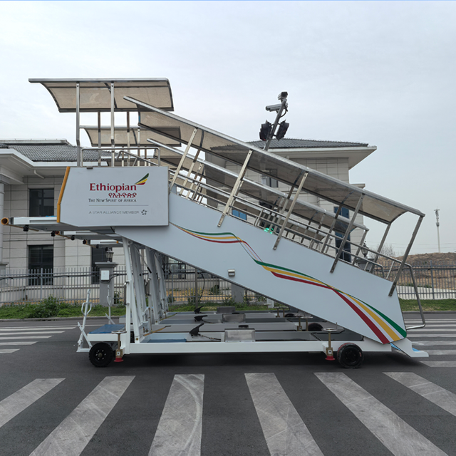 Towable Passenger Stairs Truck