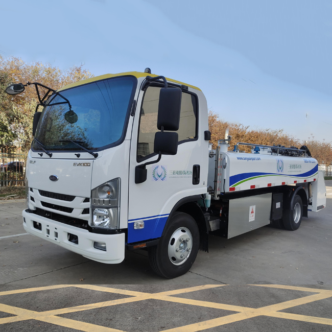 Electric Lavatory Service Truck