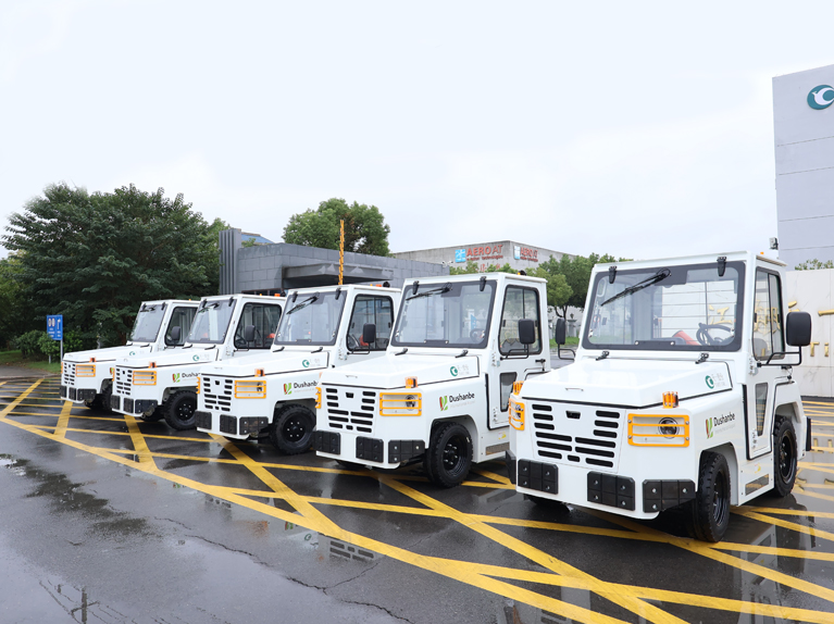 electric baggage tractors