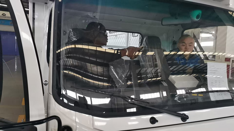 Diesel Airport Ambulift