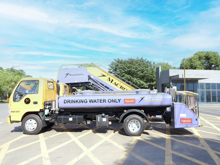 Water Service Truck RSteps and methods of oil change