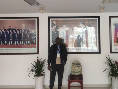 Tianyi GSE Libyens kund accepterade Diesel Airport Ambulift och Diesel Baggage Band Loader 