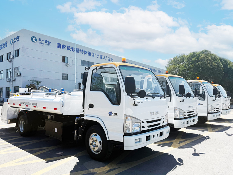 diesel aviation sewage truck