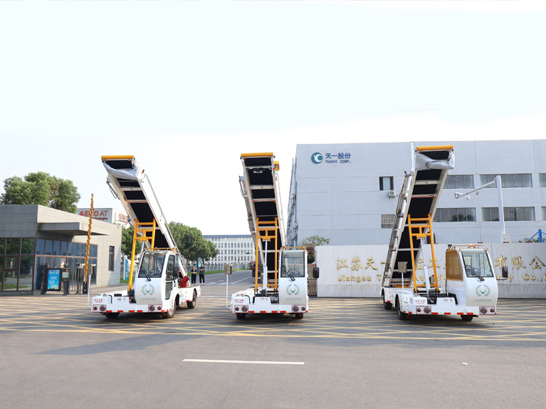 electric bulk cargo loader