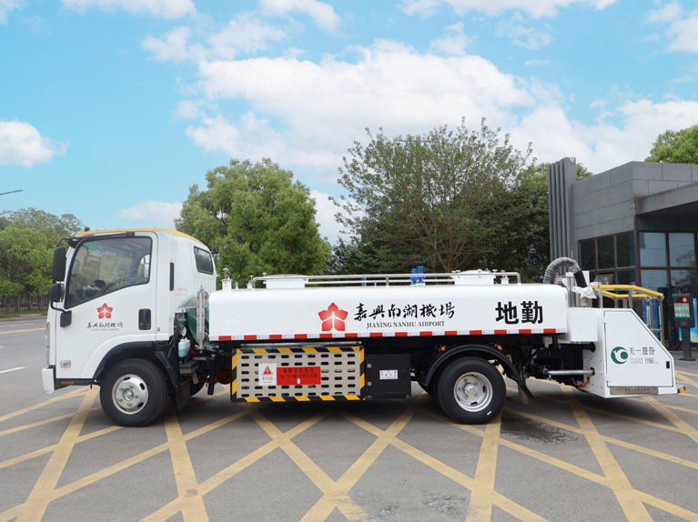 electric Toilet Service Truck
