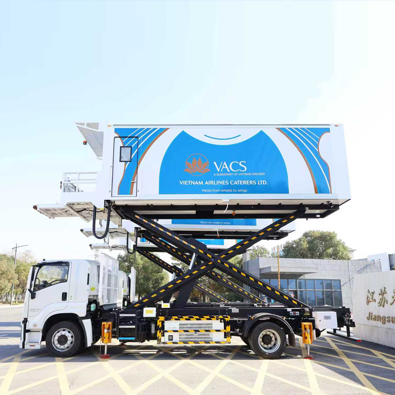 Diesel Airport Catering Truck