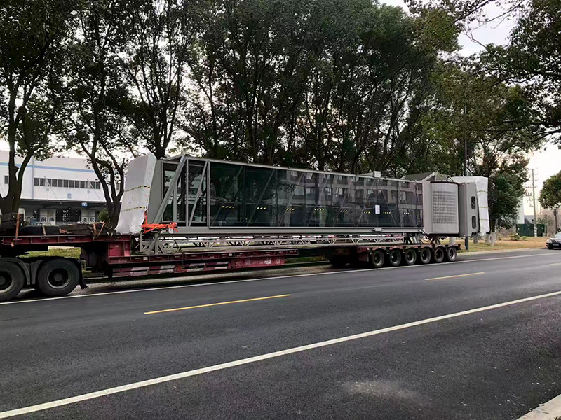 Passenger boarding bridge equipment